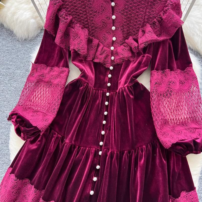 High Street Kleider Frauen Retro Hohle Spitze Patchwork Gold Samt Kleid Französisch Perle Schnalle Taille Länge Vintage Chic Kleider