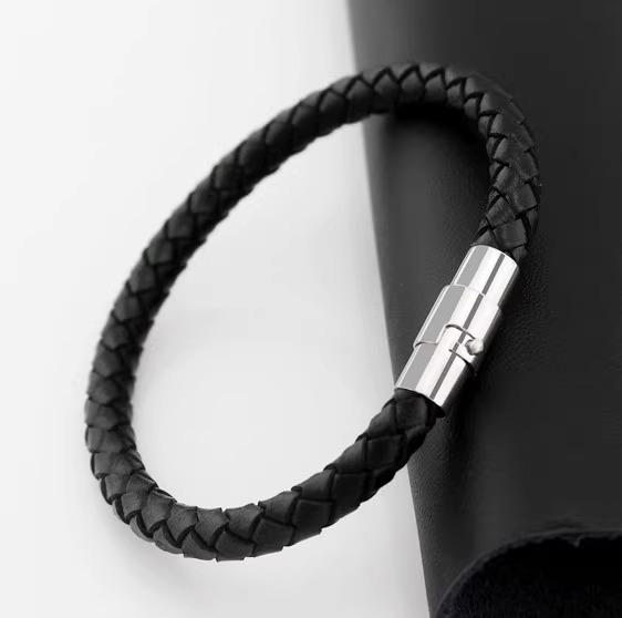 Men's Woven Bracelets: Magnetic Buckle PU Hand Ropes, Personalized High-End Accessories for Daily Wear