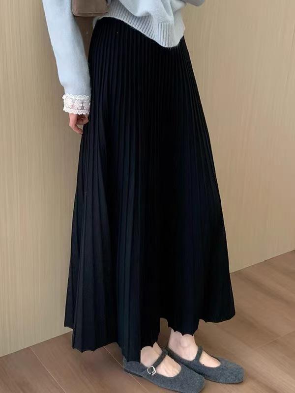 Korean Style High-Waisted Pleated Knit Midi Skirt: Elegant, Versatile, and Soft for a Casual Ladylike Look