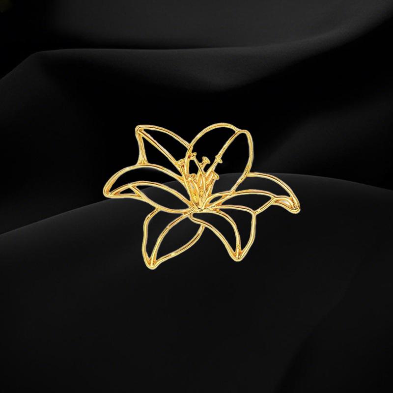 

Fashion Hollow Metal Rose Brooch Women Collar Brooch Elegant Temperament Pin Jewelry B