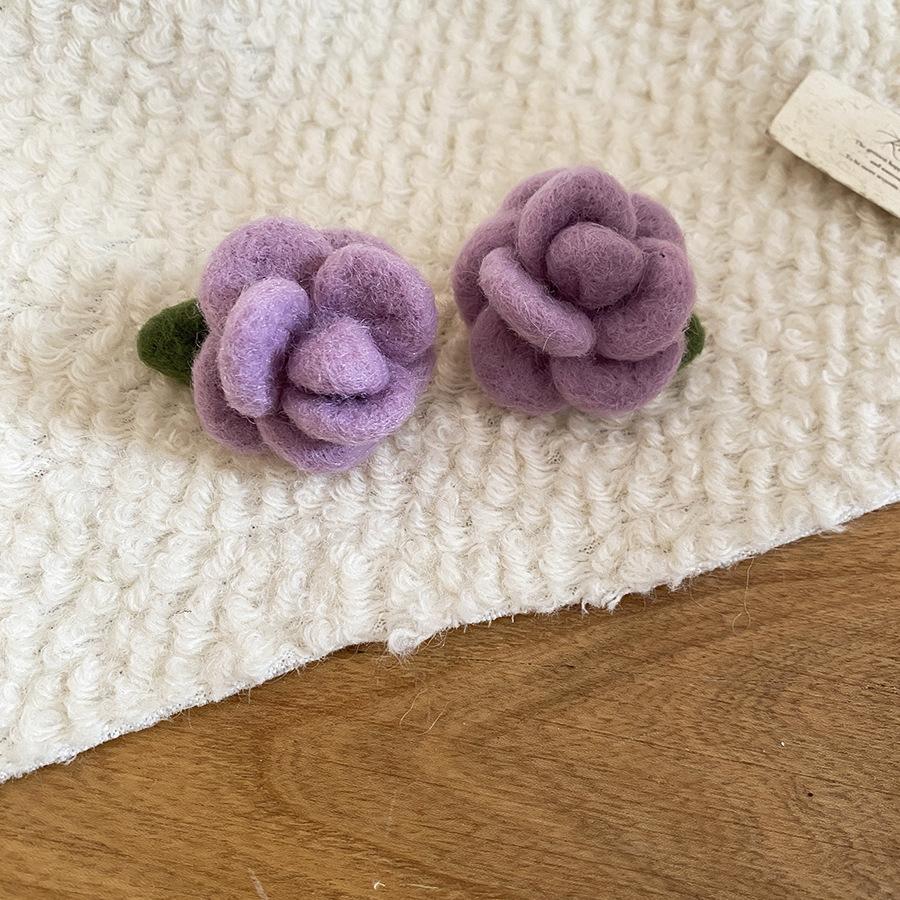 Flocking flower stud earrings autumn and winter sweet temperament versatile earrings light luxury niche elegant earrings women