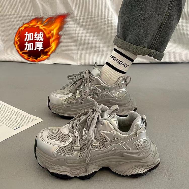 Dad shoes new autumn and winter velvet two cotton shoes thick sole heightening casual sports shoes