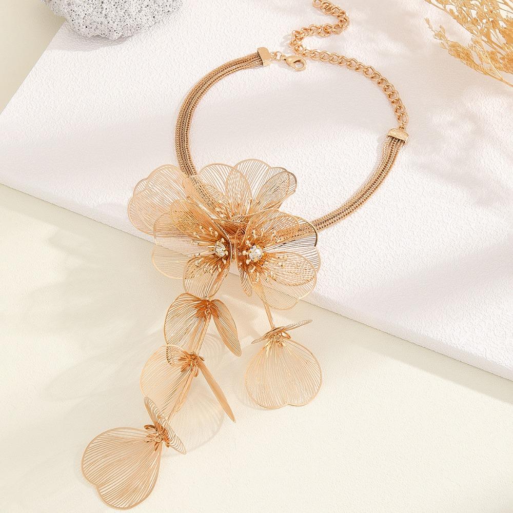 Temperament Exaggerated Choker Luxury Long Tassel Collarbone Chain Flower Fringe Necklaces Girls