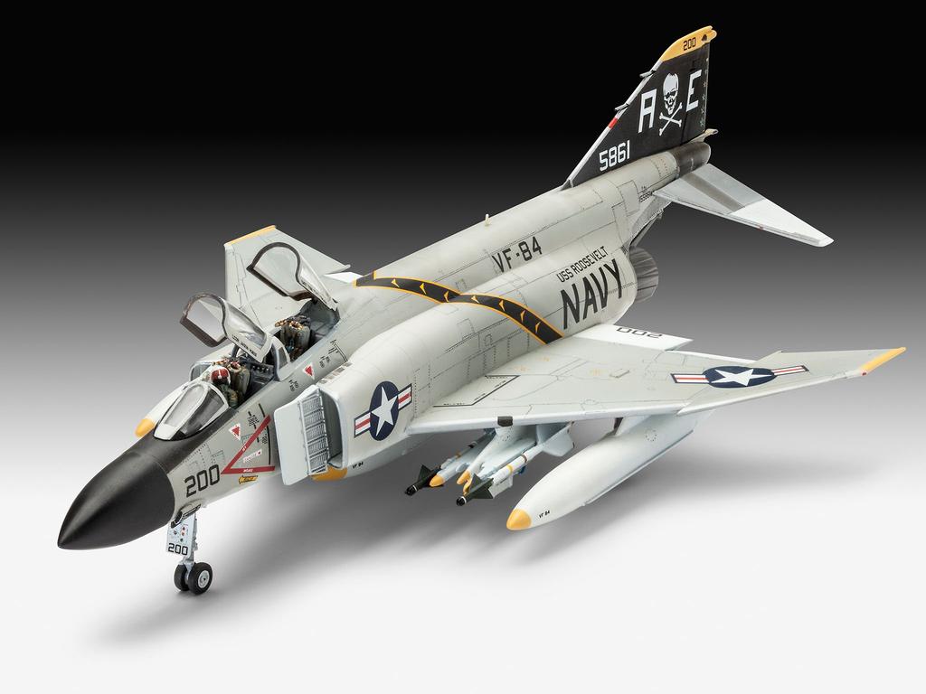 German Revell 1/72 scale US Navy F-4J Phantom US Navy plastic model kit 03941
