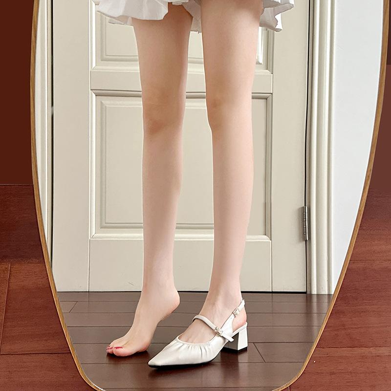 

Босоножки Baotou женские весенне-летние новые плиссированные вечерние туфли квадратный носок толстый каблук мелкий вырез ремешок на подъеме одинарные туфли женские 39 абрикосовый