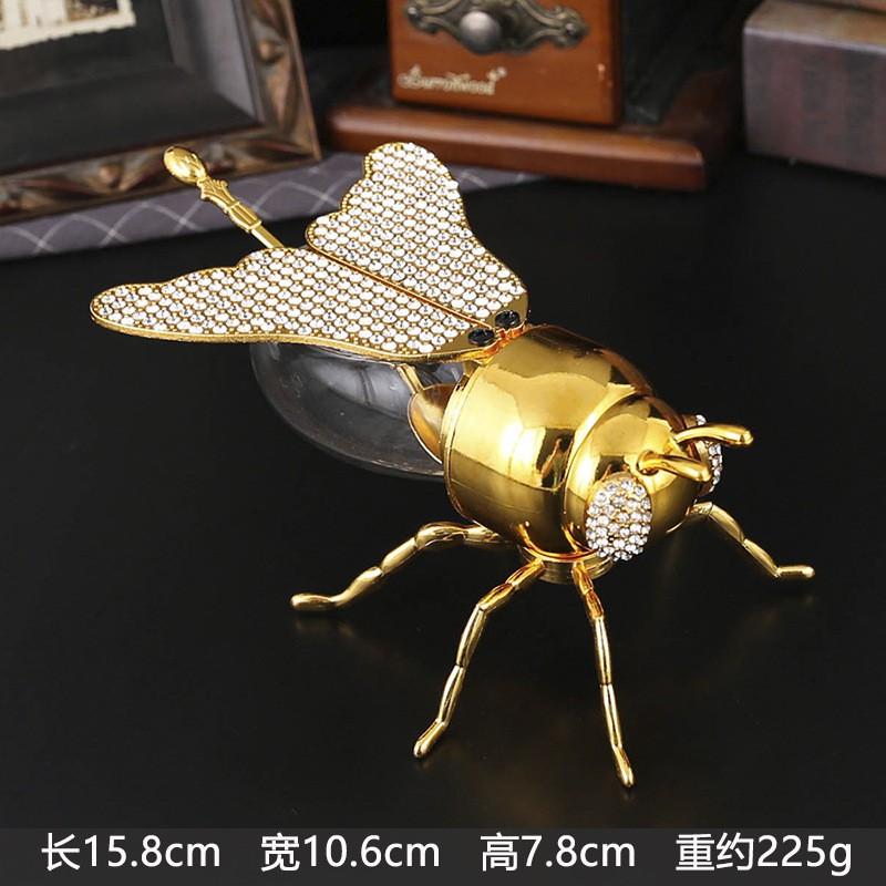 Luxury Bee-Shaped Spice Jar With Rhinestone Accents Metal Kitchen Condiment Container Spoon Elegant Home Decor