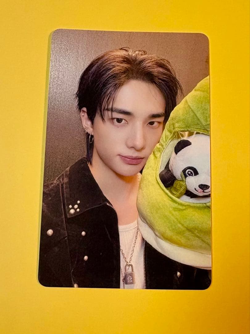 [USED] Stray Kids Hyunjin KARMA KMS Shenzhen Bonus Photocard