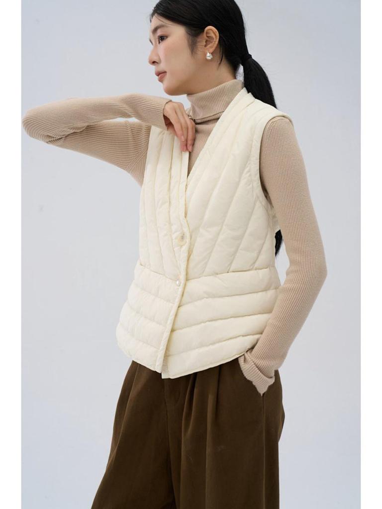 Gilet sans manches léger en duvet à col en V pour femme - 90% duvet, sans manches, amincissant, pour l'automne et l'hiver.