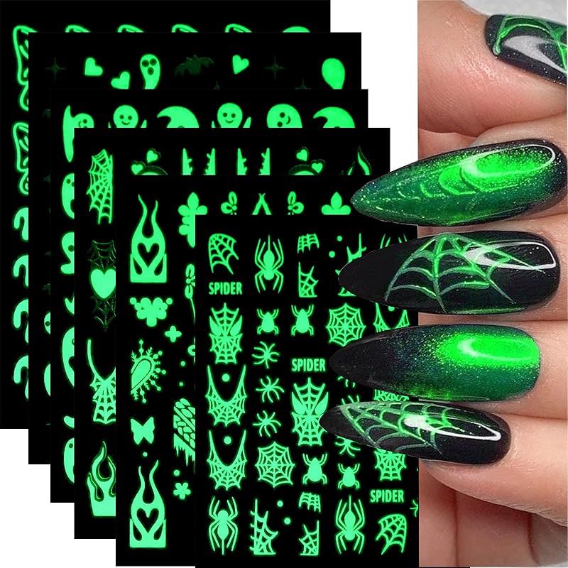 Winter Snowflake Nail Art Stickers, 3D Embossed Exquisite Snowflake Nail Decals Self-Adhesive Christmas Craft Nails Accessories for Women Girls DIY