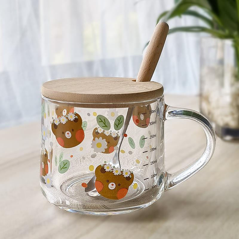 Cupa de lapte drăguță din sticlă cu pai de desene animate, cu capac și linguriță, cadou personalizat.