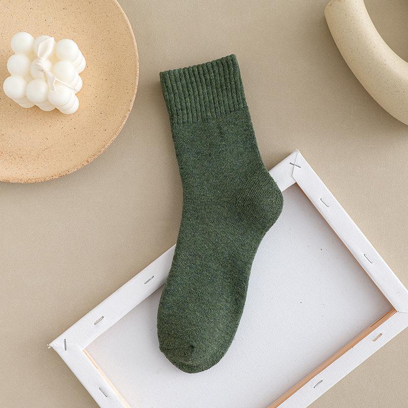Autumn and Winter Style Loop Socks for Men, Trendy Mid-calf Socks, Retro Thick Thread Socks, Thickened and Fleece Warm Towel Socks