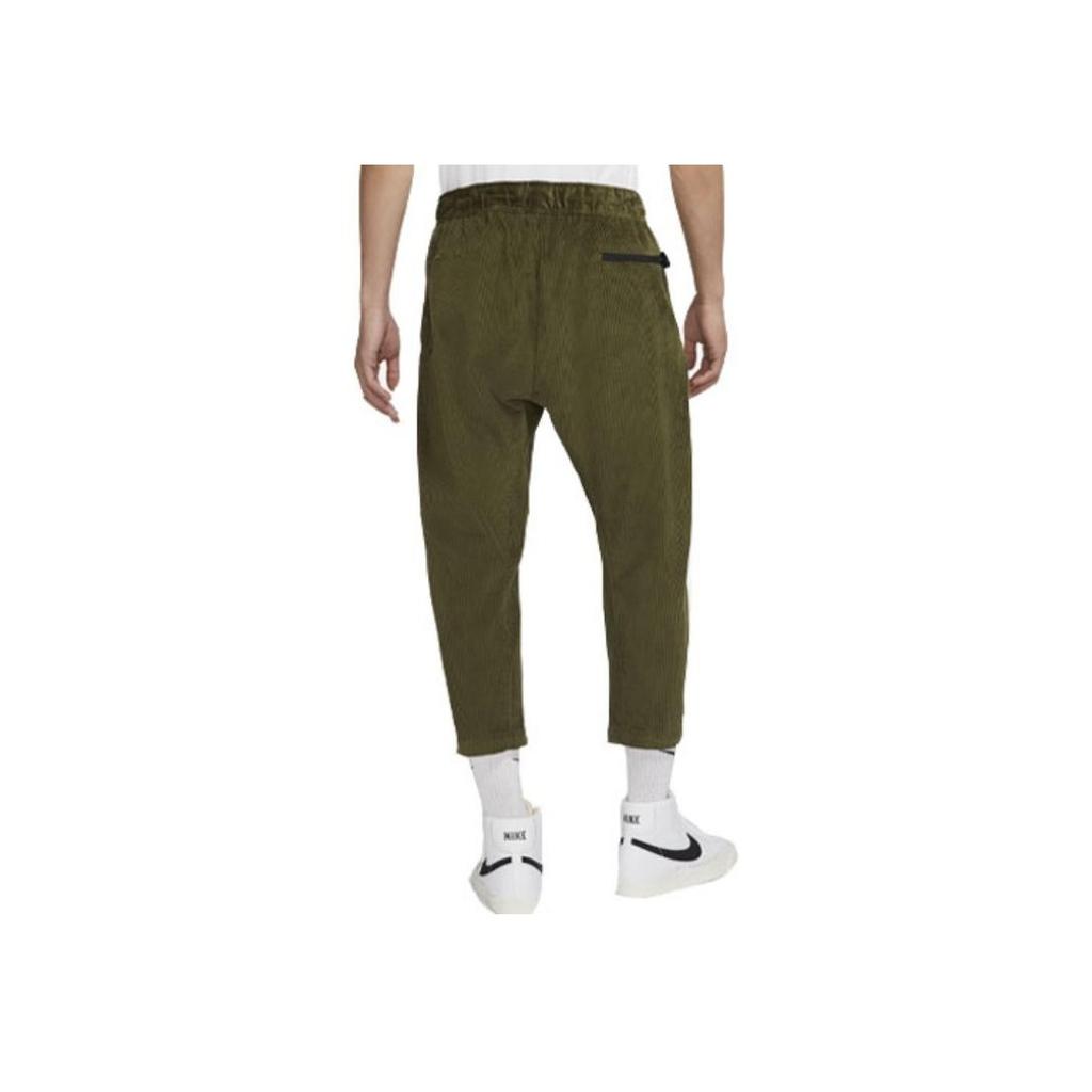 Nike Cordhose mit konischer Passform, verkürzte Länge, Herrenhosen, Raugrün, DO2324-326