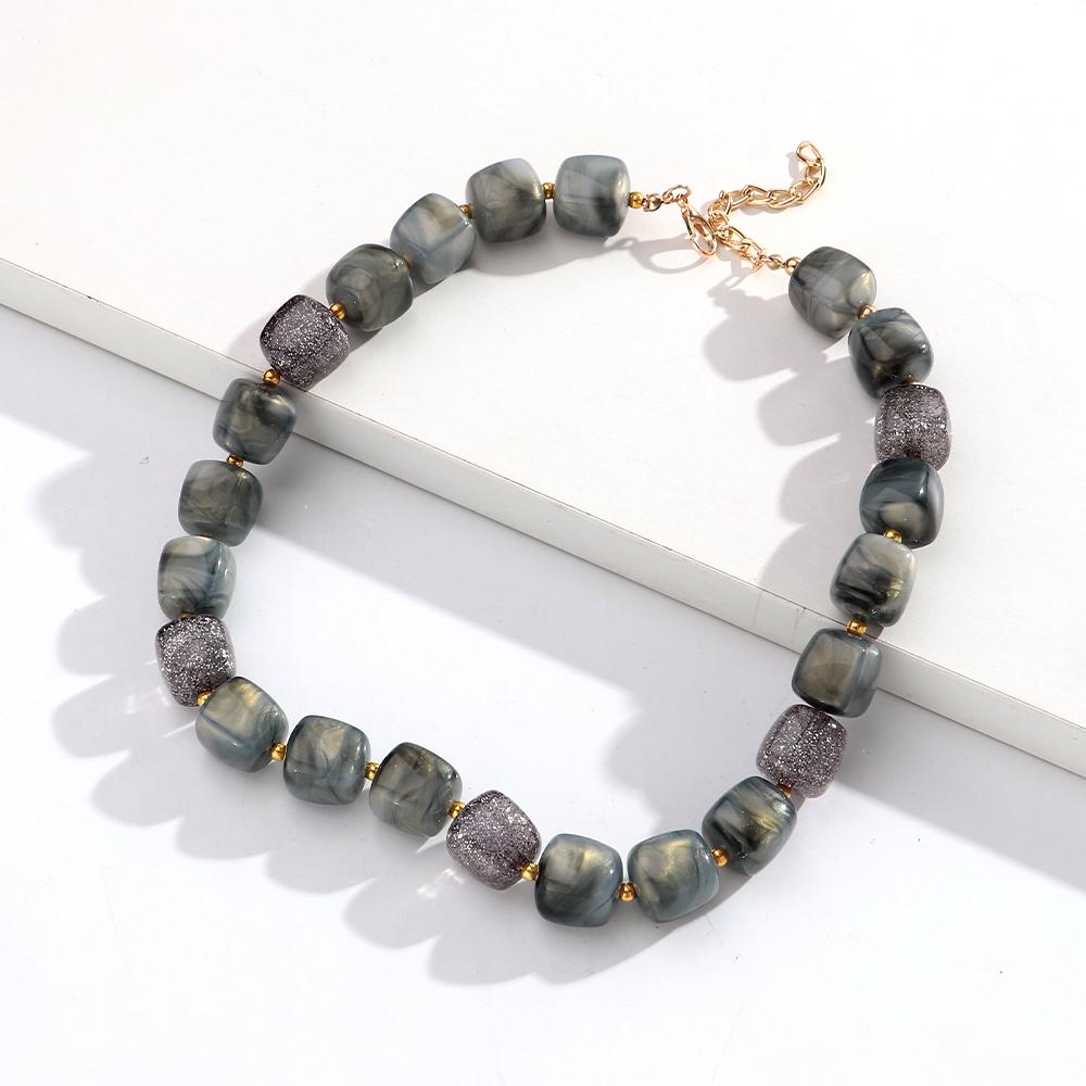 New Trendy Colorful Resin Square Beads Chain Necklaces for Women Popular Handmade Acrylic Geometric Choker Retro Jewelry Gift