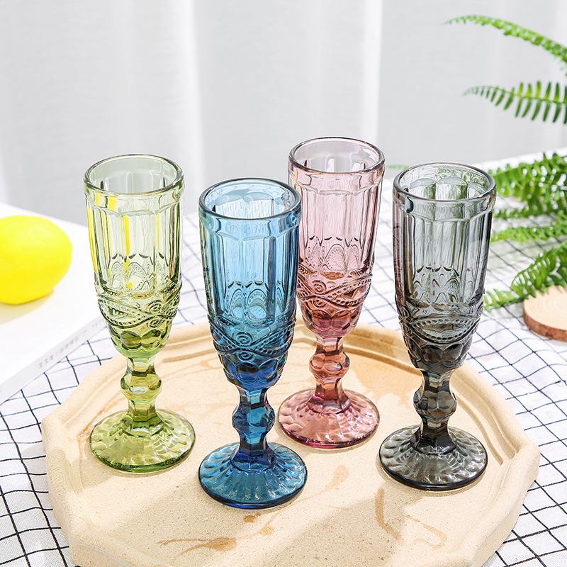 Red Wine High-Stemmed Glass - Simple Wedding and Celebration Accessory, Ideal for Cocktails, Juice, and Wines