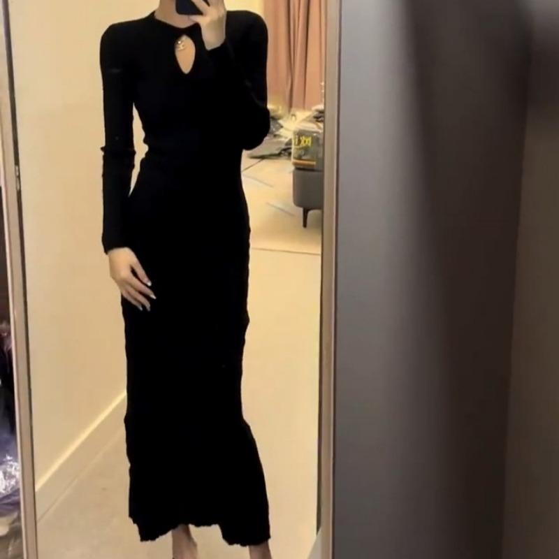 [] High-end Black Long-sleeved Knitted Dress Women's Autumn and Winter Temperament Hip-wrapped Dress