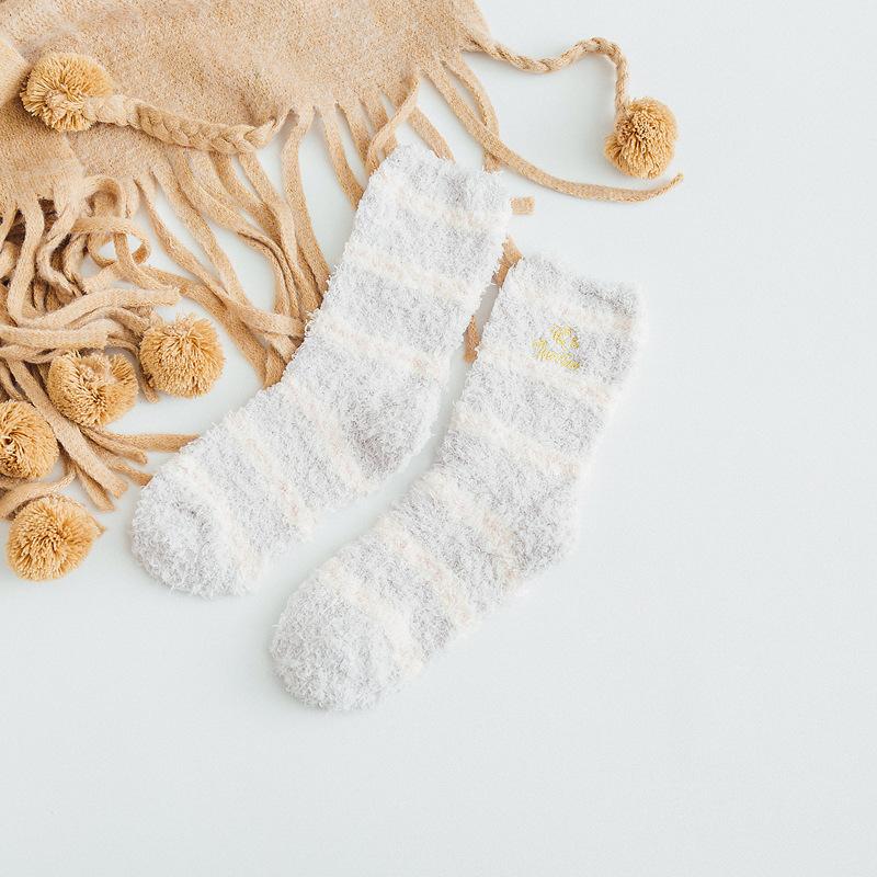 Coral Fleece Women S Socks Winter Thickened Fleece Warm Japanese Striped Embroidered Home Floor Socks Children One size фиолетовый