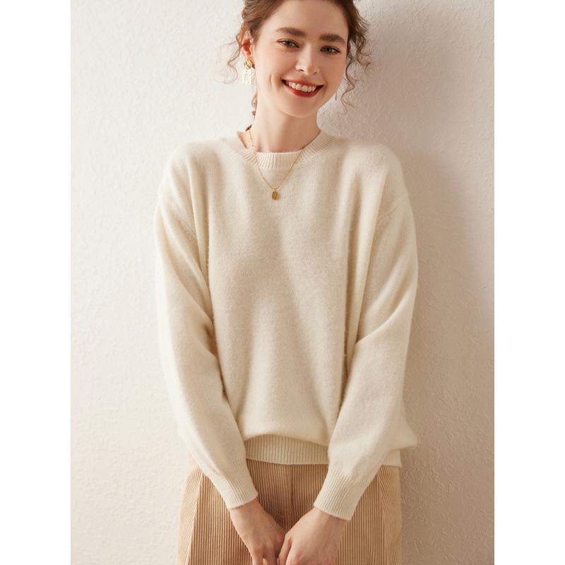 Women's Soft Cashmere Knit Sweater: Round Neck, Long Sleeve, Loose Fit, Cozy Autumn/Winter Base Layer