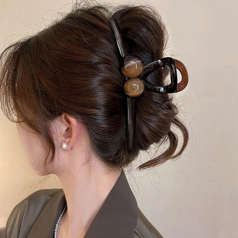 2025 Elegant Amber Bead Claw Clip for Women - Large Hairpin High-End Shark Headwear