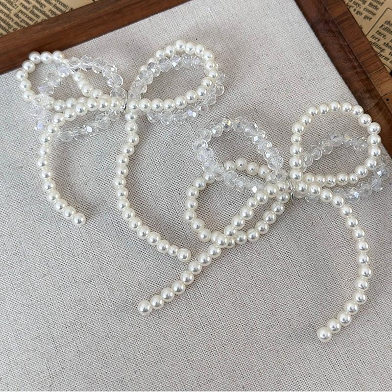 Fashionable Pearls and Silver Bead Butterfly Bowknot Pendant Portable Accessory for Parties Supplies and Office Wear