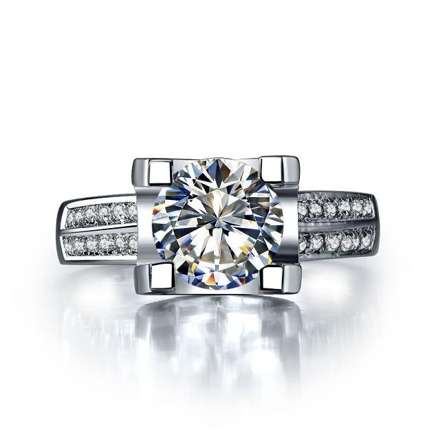 Solid 18K White Gold 750 Ring 1CT Diamond Engagement Ring For Women Perfectly Design Durable Quality D Color VVS1 Beautiful Box