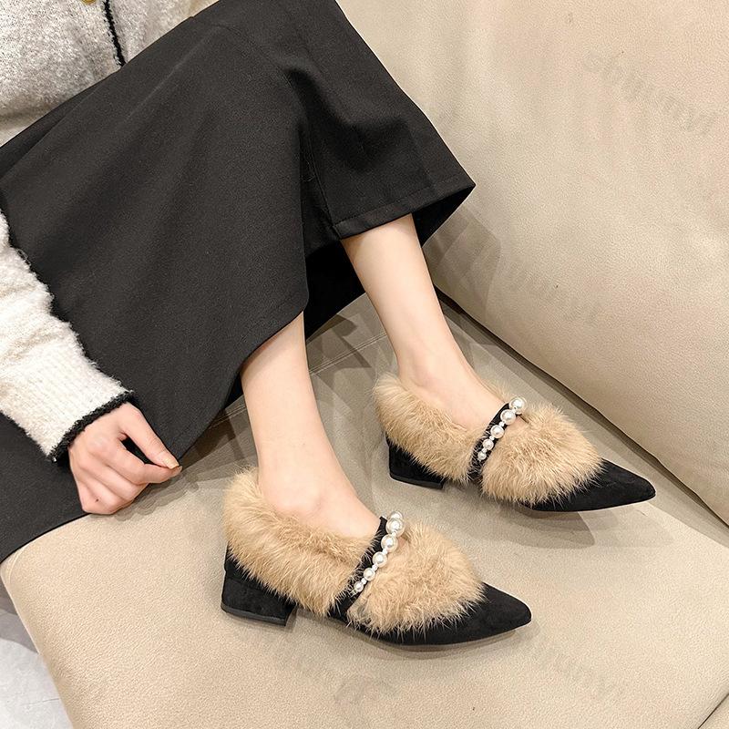 Pointed Toe Plush Shoes Women 2026 Autumn Winter New Warm Comfort Low Heeled Shoes Outdoor Non Slip Luxury Fashion Single Shoes