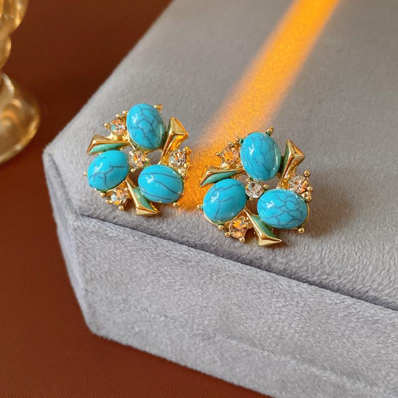 Ensemble boucles d'oreilles et collier perles vintage: Collection Exquise de Bijoux Rétro de Niche