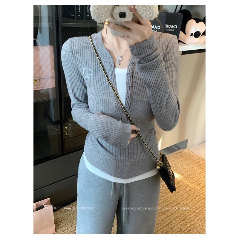 Printemps Automne Faux Deux Pièces T-shirt Décontracté Mode à Bascule Femmes Manches Longues Patchwork T-shirt Pull Haut