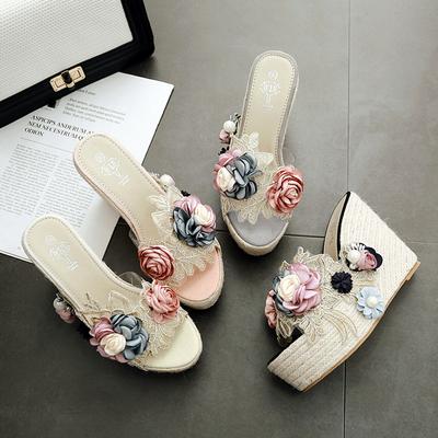 Mode Mode Blumendesign Keil Super Heels Hausschuhe Frauen Sommer Handstickerei Weben Perlen Offene Spitze High Heel Slide Sandalen