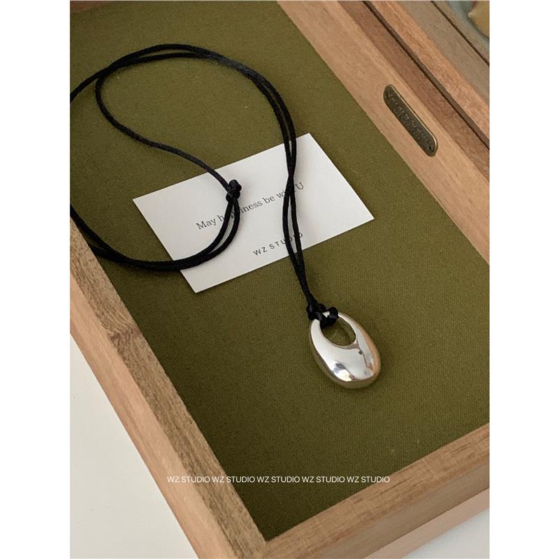 

Женское осеннее колье-капля 2025: Длинный черный шнур, Подвеска в стиле легкой роскоши