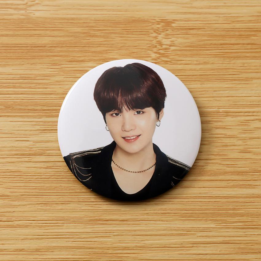 

KPOP BTS LOVE YOURSELF SPEAK YOURSELF Значки-брошки Тур по Японії Концертний Значок Учасника Прикраса для Сумки через Плече #6776