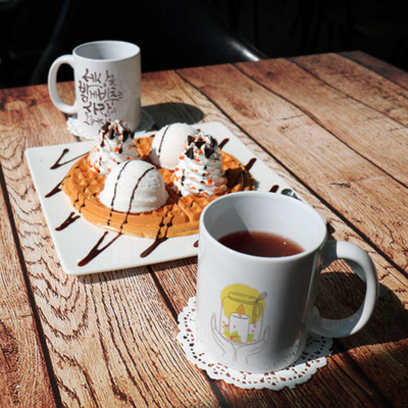 tb968-Design Mug 2p-A person who brightens the world