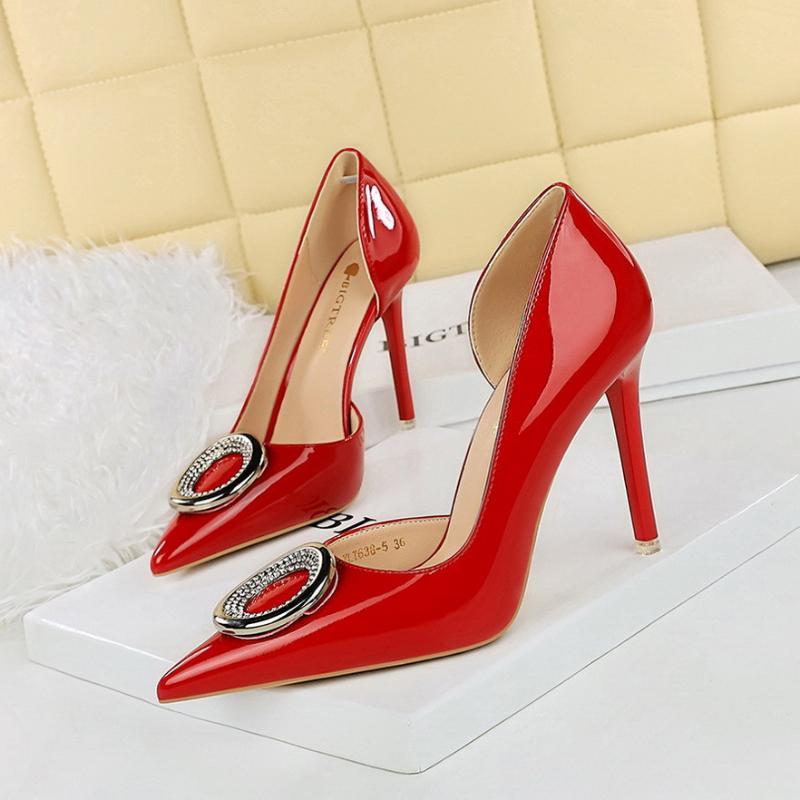 Fashion European And American Banquet High Heels Slim Heels Shiny Patent Leather Shallow Mouth Pointed Toe Shining Rhinestone High Heels