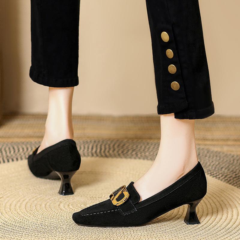 

Square head high heels stiletto 2025 new college style deep mouth single shoes women s professional work shoes women s black winter shoes 34 чёрный