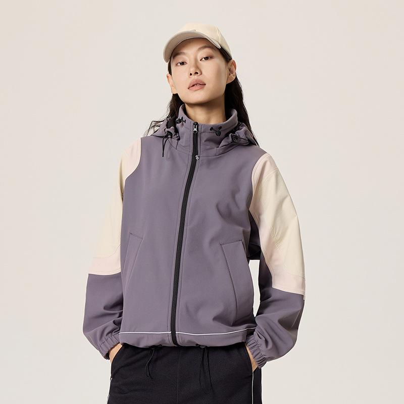 

Куртка софтшелл с цветными блоками, водоотталкивающая, с эластичным низом и флисовой подкладкой Large