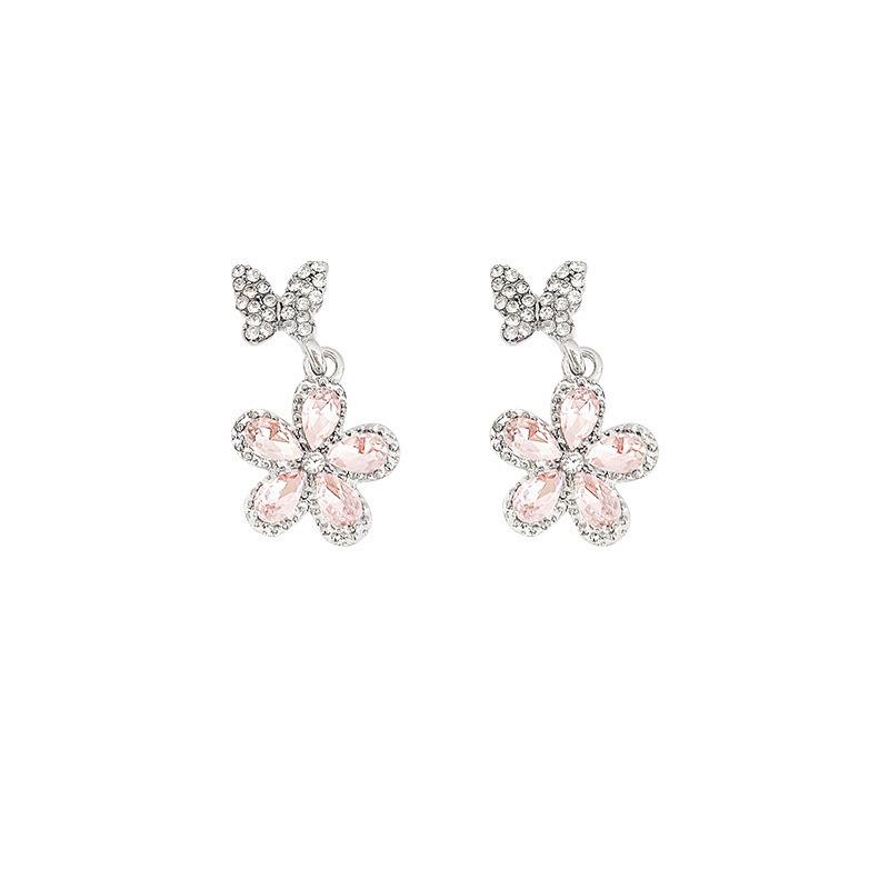 Ultra-shiny Zircon Butterfly Flower Stud Earrings for Women, A Niche Style Pair of Earrings, Light and Fresh, Sweet and Charming Jewelry.