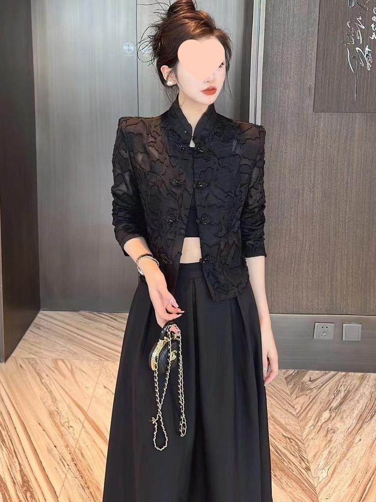 2025 Autumn/Winter Women's Elegant Stand-up Collar Short Jacket - Slimming, Flattering, and Classic Fashion Top