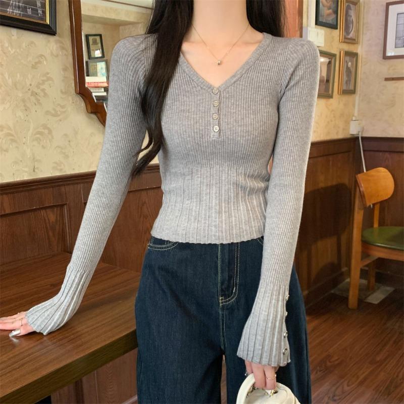 V-neck Button Design Temperament Sweater for Women AutumnNew Korean Style Slim Short Long-sleeved Top