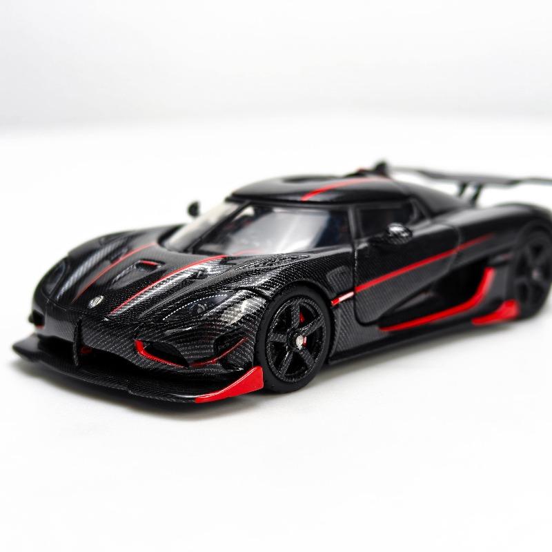 Frontiart 1:64 Agera RS - A Cast-pressed Realistic Alloy Car Model, a Boys' Holiday Gift Toy, and an Adult Collection Piece.