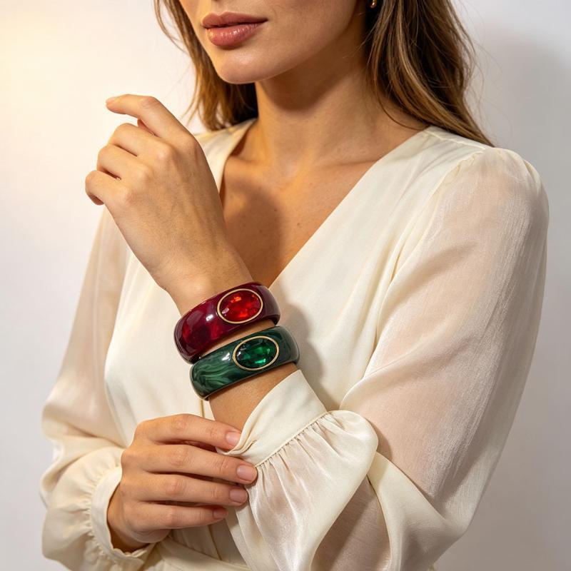 Y2K Vintage Resin Bangle For Women Inlaid Rhinestone Wide Cuff Bracelet Retro Open Bangle Statement Jewelry For Party Daily Wear