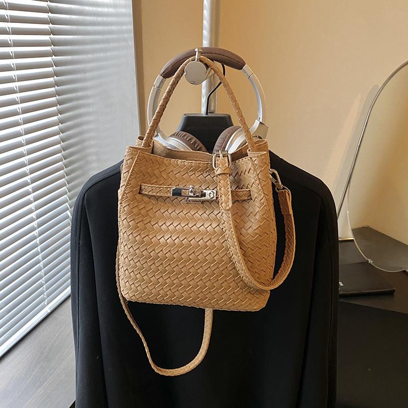 IELGY Ladies Messenger Bucket Bag Can Carry Hand Fashionable All-Match Solid Color Large Capacity