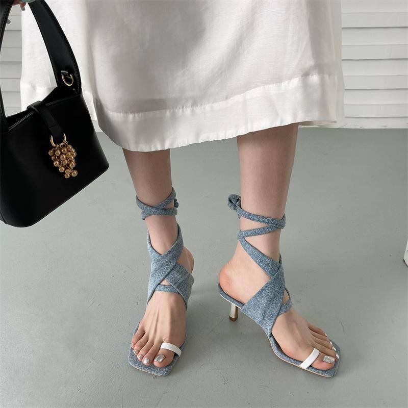 

Новые нишевые джинсовые туфли-лодочки с квадратным носком, шпилькой средней высоты и ремешком на щиколотке, женская обувь 39 синий