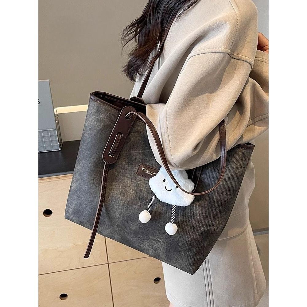 Autumn large-capacity bag women's 2025 new high-end denim shoulder bag commuter bag popular tote bag