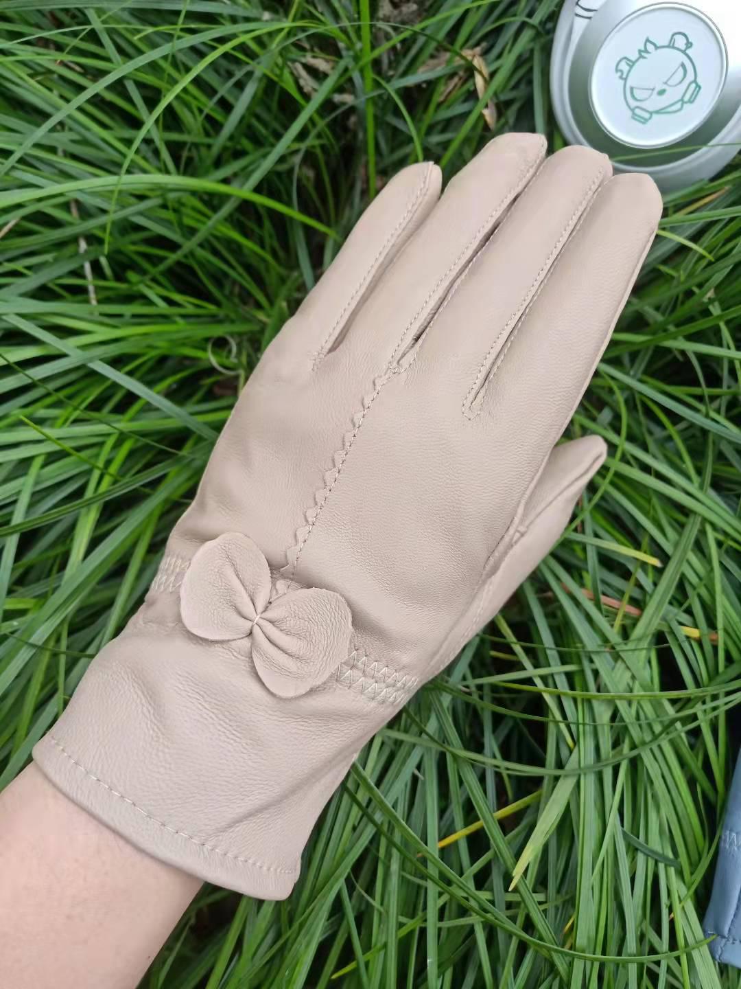 

Женские зимние перчатки из натуральной овчины — теплые и стильные для холодной погоды One Size