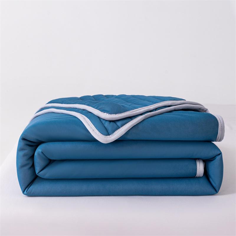 Ice Silk Summer Cooling Quilt: Machine Washable, Single/Double, Air Conditioning Comforter