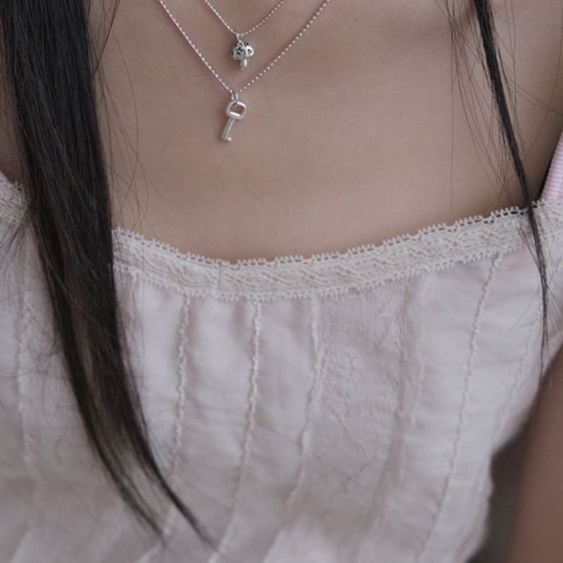 reinheart Star mushroom necklace