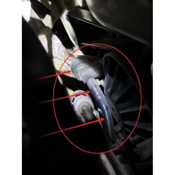 Turbolader-Kühlmittelschlauch Passend für Mercedes-Benz SL550 S550 ML500 GLE500 4Matic M278 4,7L