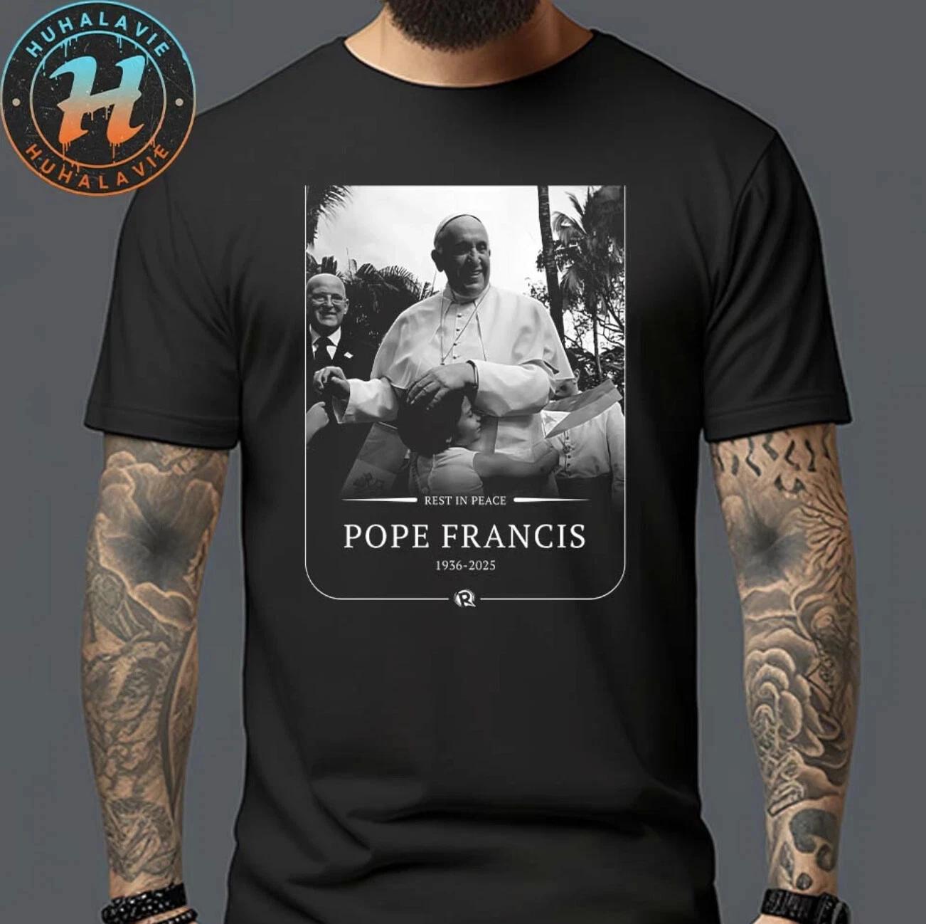 Rest In Peace Pope Francis Jorge Mario Bergoglio 1936-2025 Unisex T-Shirt M397 2XL