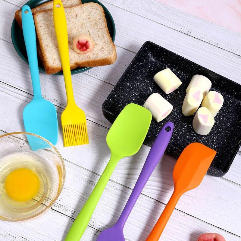 3Pcs Scraper Set One-piece Butter Cream Silicone Spatula Oil Brush High-temperature Resistant Baking Set Tool Kit