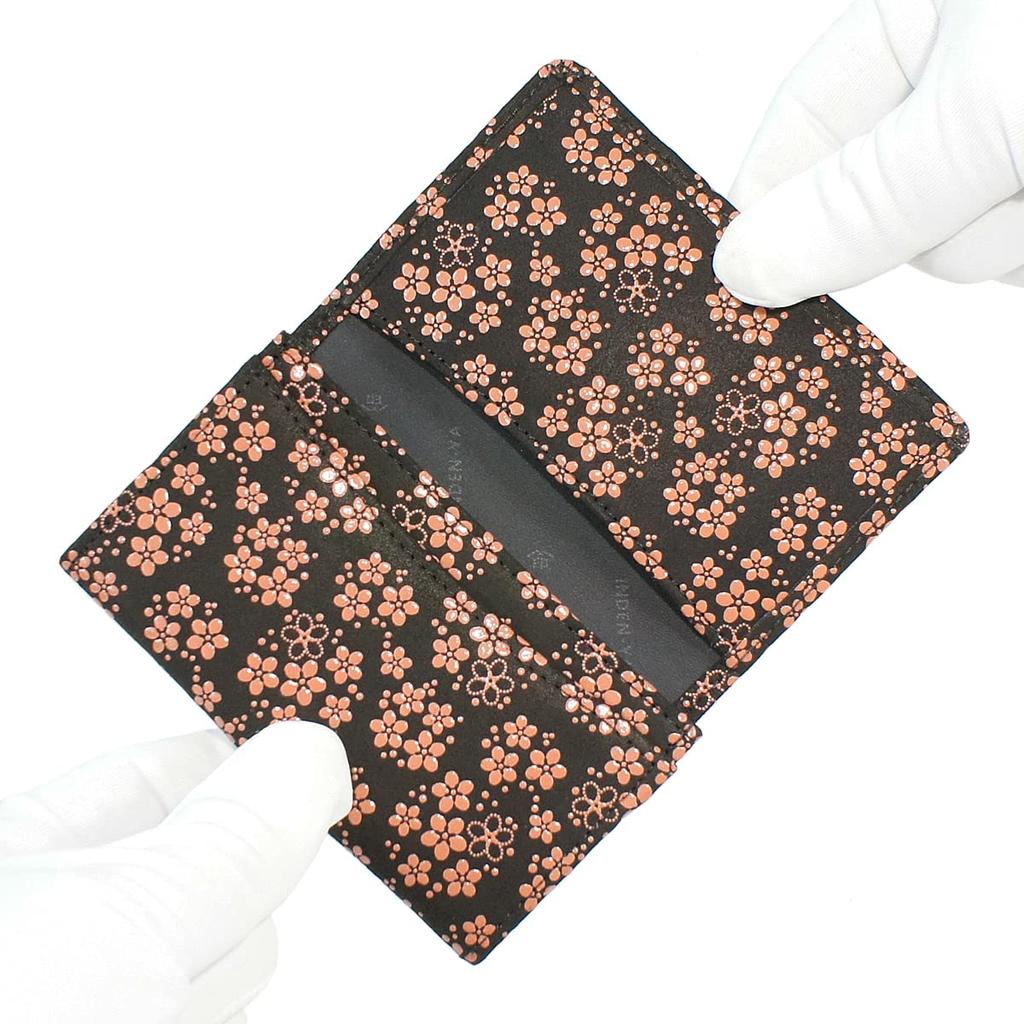 [Inden-ya] Inden Business Card Case, Large Capacity, Deerskin Leather, Black with Pink Lacquer, Forget-me-not Pattern, 2501-51-181