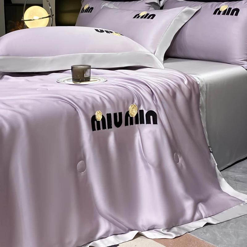 Soft Cool Summer Blanket Washed Silk Summer Quilt Embroidery Smooth Ice Cooling Comforter For Bed 100% Silky Solid Blanket